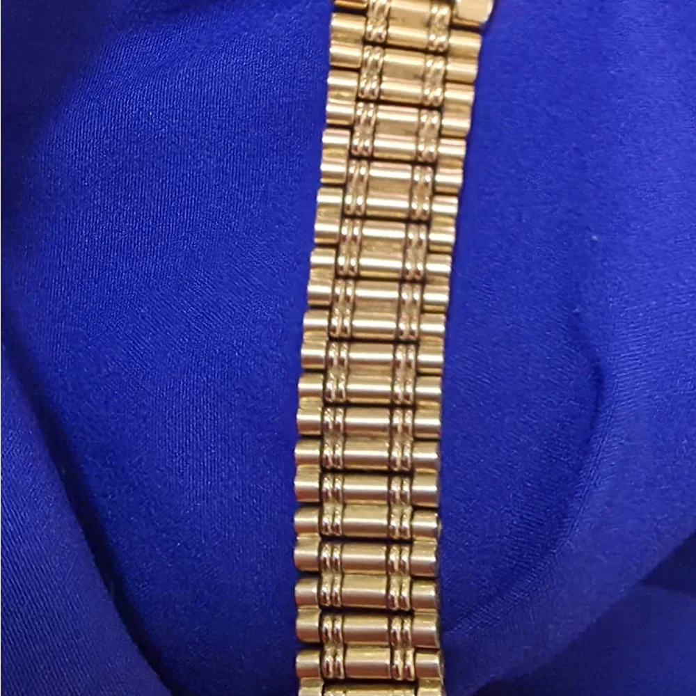 Seiko Vintage Rare Moonphase Women's Petite Watch Gold Tone
